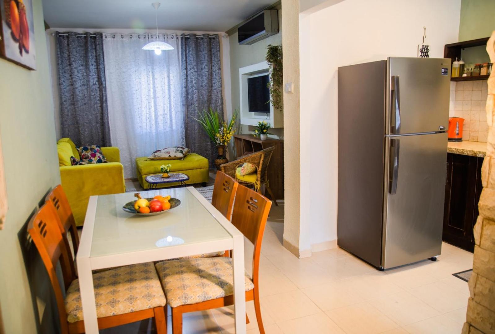 אצלנו - בגליל העליון Apartment Qiryat Shemona Exterior photo