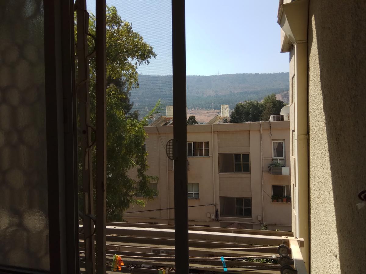 אצלנו - בגליל העליון Apartment Qiryat Shemona Exterior photo