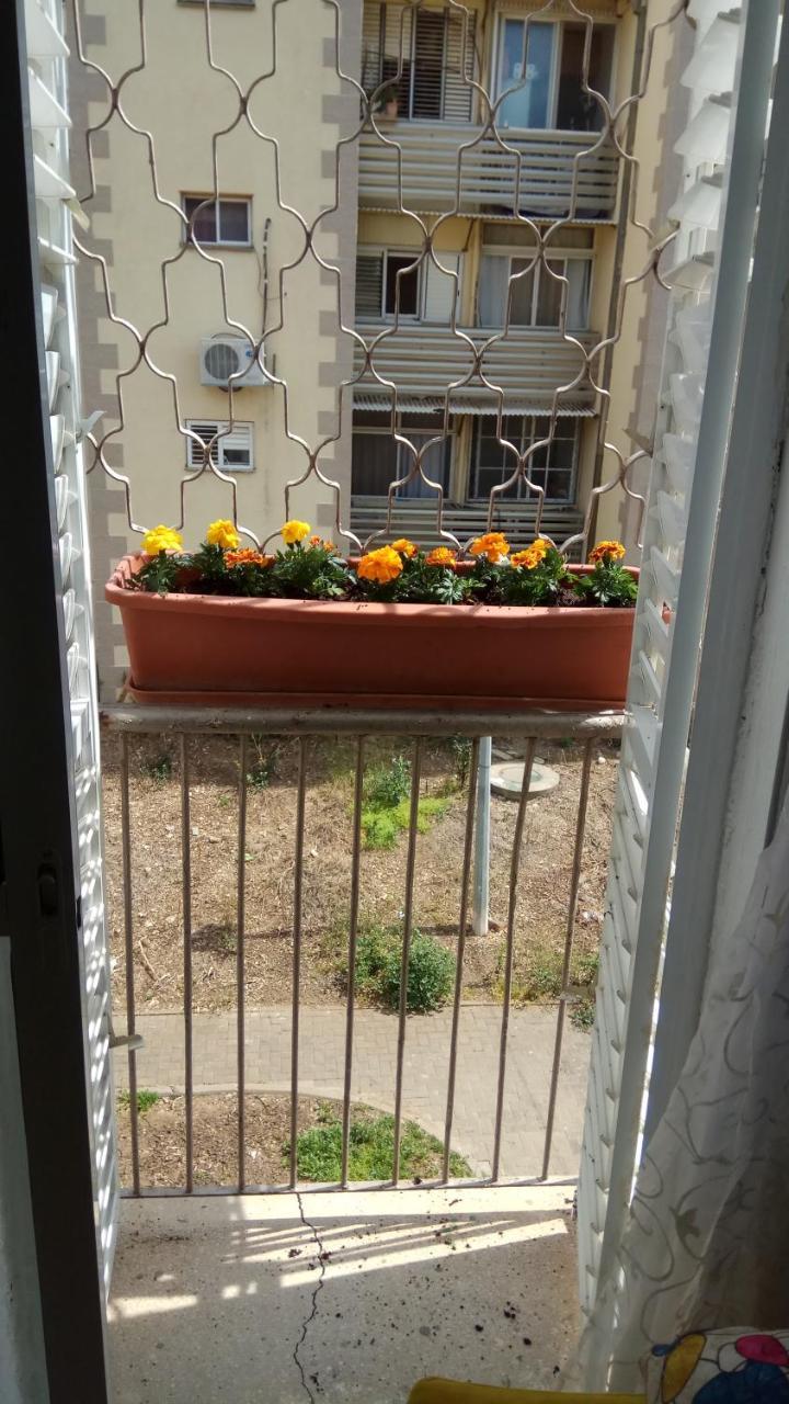 אצלנו - בגליל העליון Apartment Qiryat Shemona Exterior photo